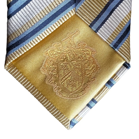 DONALD TRUMP | Signature Collection 100% Silk Tie - Picture 2 of 4